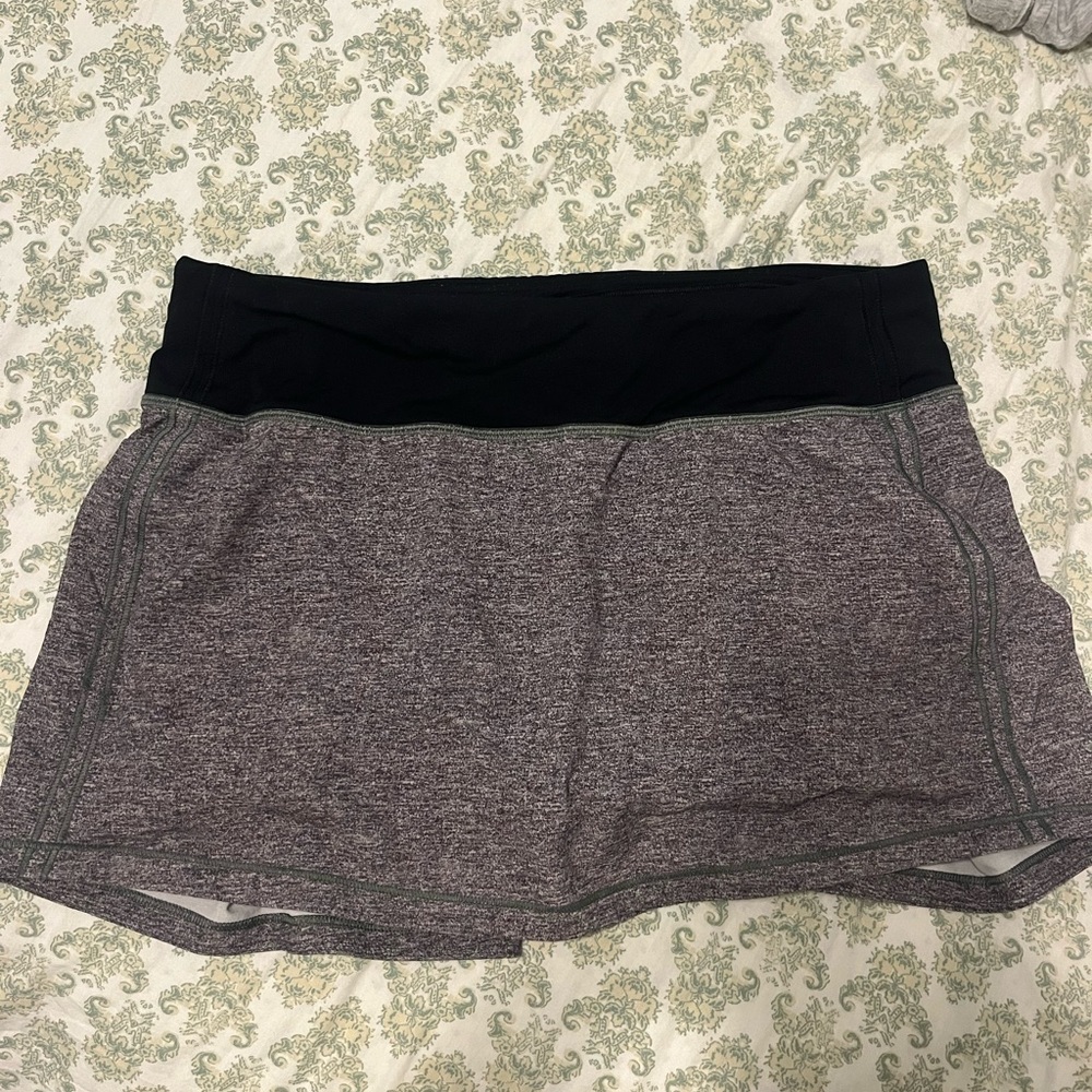 Lulu Lemon Black and Gray Athletic Skort
